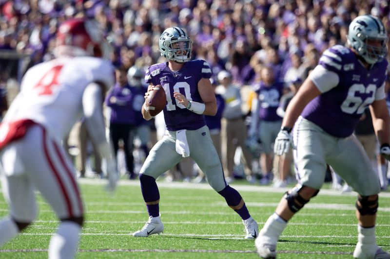 Clash at Bill Snyder Family Football Stadium: Oklahoma Sooners vs. Kansas State Wildcats in Amer...