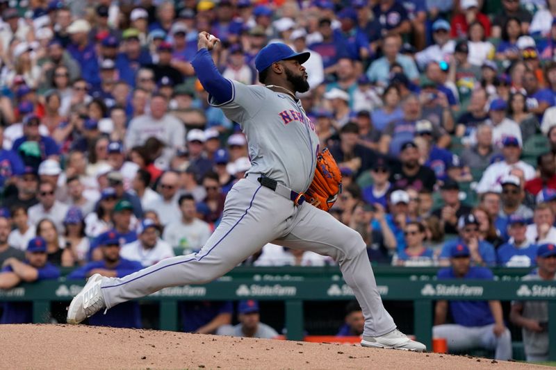 Jun 23, 2024; Chicago, Illinois, USA; New York Mets pitcher Luis Severino (40) throws the ball against the Chicago Cubs during the first inning at Wrigley Field. Mandatory Credit: David Banks-USA TODAY Sports