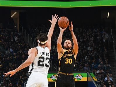 SAN FRANCISCO, CA - NOVEMBER 24:  Stephen Curry #30 of the Golden State Warriors shoots a three point basket during the game  during the in-Season Tournament on November 24, 2023 at Chase Center in San Francisco, California. NOTE TO USER: User expressly acknowledges and agrees that, by downloading and or using this photograph, user is consenting to the terms and conditions of Getty Images License Agreement. Mandatory Copyright Notice: Copyright 2023 NBAE (Photo by Noah Graham/NBAE via Getty Images)