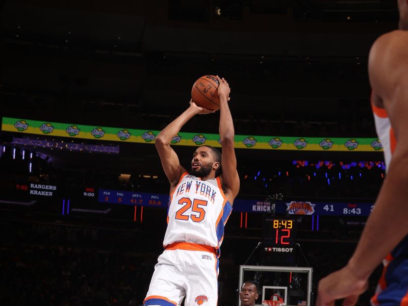 NEW YORK, NY - NOVEMBER 17: Mikal Bridges #25 of the New York Knicks shoots the ball during the game against the Brooklyn Nets on November 17, 2024 at Madison Square Garden in New York City, New York.  NOTE TO USER: User expressly acknowledges and agrees that, by downloading and or using this photograph, User is consenting to the terms and conditions of the Getty Images License Agreement. Mandatory Copyright Notice: Copyright 2024 NBAE  (Photo by Nathaniel S. Butler/NBAE via Getty Images)