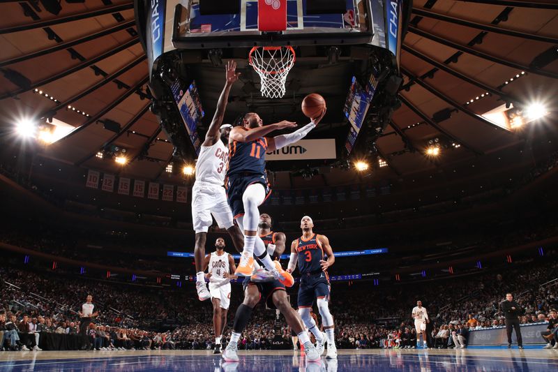 NEW YORK, NY - OCTOBER 28: Jalen Brunson #11 of the New York Knicks drives to the basket during the game against the Cleveland Cavaliers on October 28, 2024 at Madison Square Garden in New York City, New York.  NOTE TO USER: User expressly acknowledges and agrees that, by downloading and or using this photograph, User is consenting to the terms and conditions of the Getty Images License Agreement. Mandatory Copyright Notice: Copyright 2024 NBAE  (Photo by Nathaniel S. Butler/NBAE via Getty Images)