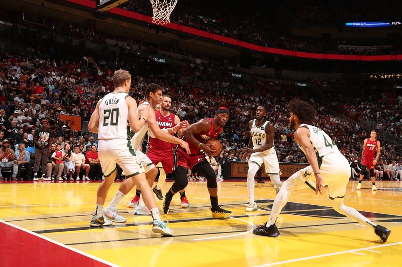 MIAMI, FL - NOVEMBER 26: Jimmy Butler #22 of the Miami Heat handles the ball during the game against the Milwaukee Bucks during the Emirates NBA Cup game on November 26, 2024 at Kaseya Center in Miami, Florida. NOTE TO USER: User expressly acknowledges and agrees that, by downloading and or using this Photograph, user is consenting to the terms and conditions of the Getty Images License Agreement. Mandatory Copyright Notice: Copyright 2024 NBAE (Photo by Issac Baldizon/NBAE via Getty Images)