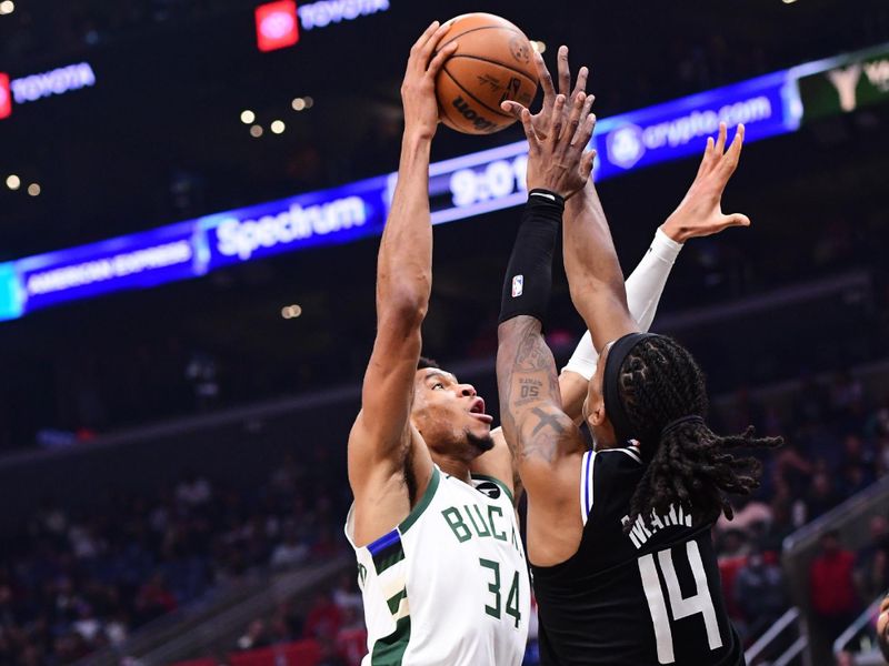 LOS ANGELES, CA - FEBRUARY 10: Giannis Antetokounmpo #34 of the Milwaukee Bucks drives to the basket during the game against the LA Clippers on February 10, 2023 at Crypto.Com Arena in Los Angeles, California. NOTE TO USER: User expressly acknowledges and agrees that, by downloading and/or using this Photograph, user is consenting to the terms and conditions of the Getty Images License Agreement. Mandatory Copyright Notice: Copyright 2023 NBAE (Photo by Adam Pantozzi/NBAE via Getty Images)