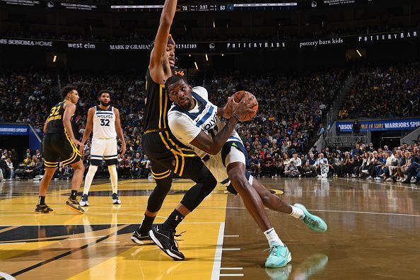 SAN FRANCISCO, CA - NOVEMBER 14: Naz Reid #11 of the Minnesota Timberwolves drives to the basket during the game against the Golden State Warriors during the In-Season Tournament on November 14, 2023 at Chase Center in San Francisco, California. NOTE TO USER: User expressly acknowledges and agrees that, by downloading and or using this photograph, user is consenting to the terms and conditions of Getty Images License Agreement. Mandatory Copyright Notice: Copyright 2023 NBAE (Photo by Noah Graham/NBAE via Getty Images)