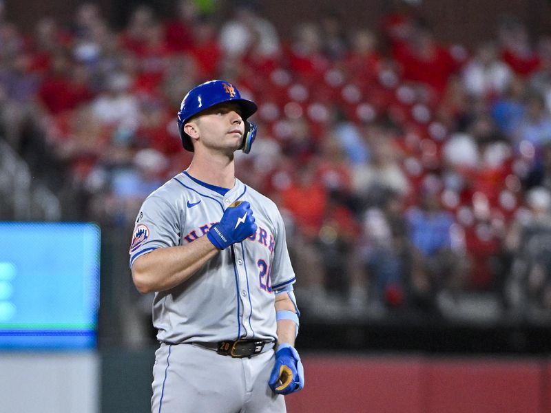 May 7, 2024; St. Louis, Missouri, USA;  New York Mets first baseman Pete Alonso (20) reacts after hitting a two run double against the St. Louis Cardinals during the fifth inning at Busch Stadium. Mandatory Credit: Jeff Curry-USA TODAY Sports