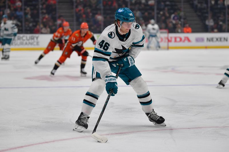 Apr 1, 2025; Anaheim, California, USA; San Jose Sharks center Cam Lund (46) moves in for a shot against the Anaheim Ducks during the first period at Honda Center. Mandatory Credit: Gary A. Vasquez-Imagn Images