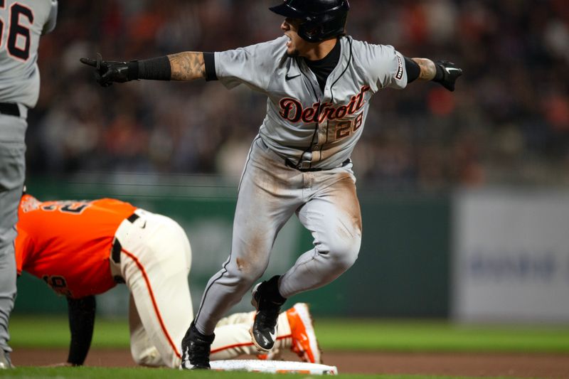 Aug 9, 2024; San Francisco, California, USA; Detroit Tigers shortstop Javier Báez (28) heads for home after stealing third base against the San Francisco Giants during the fifth inning at Oracle Park. Mandatory Credit: D. Ross Cameron-USA TODAY Sports