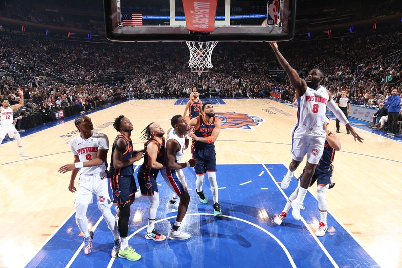 NEW YORK, NY - APRIL 21: Tim Hardaway Jr. #8 of the Detroit Pistons drives to the basket during the game against the New York Knicks during Round 1 Game 2 of the 2025 NBA Playoffs on April 21, 2025 at Madison Square Garden in New York City, New York.  NOTE TO USER: User expressly acknowledges and agrees that, by downloading and or using this photograph, User is consenting to the terms and conditions of the Getty Images License Agreement. Mandatory Copyright Notice: Copyright 2025 NBAE  (Photo by Nathaniel S. Butler/NBAE via Getty Images)
