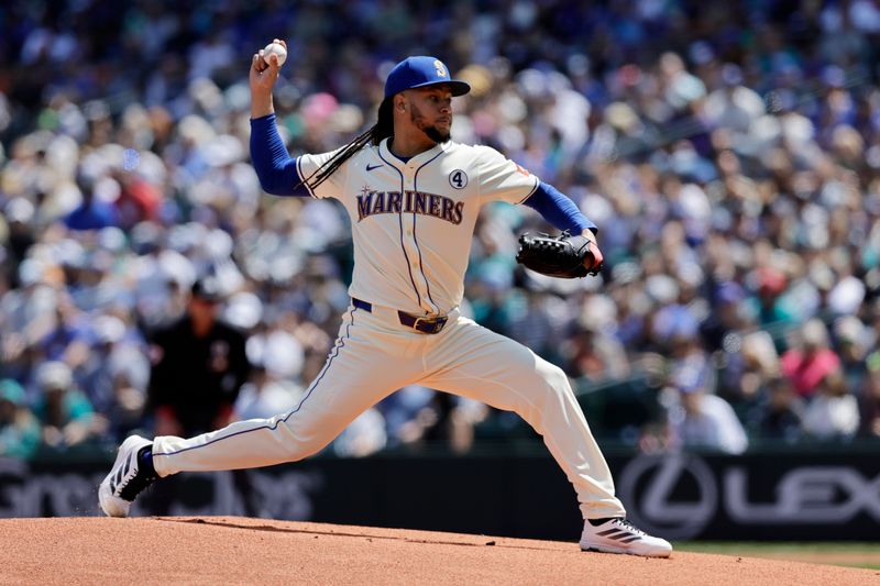 Jun 1, 2025; Seattle, Washington, USA; Seattle Mariners starting pitcher Luis Castillo (58) throws against the Minnesota Twins during the first inning at T-Mobile Park. Mandatory Credit: John Froschauer-Imagn Images