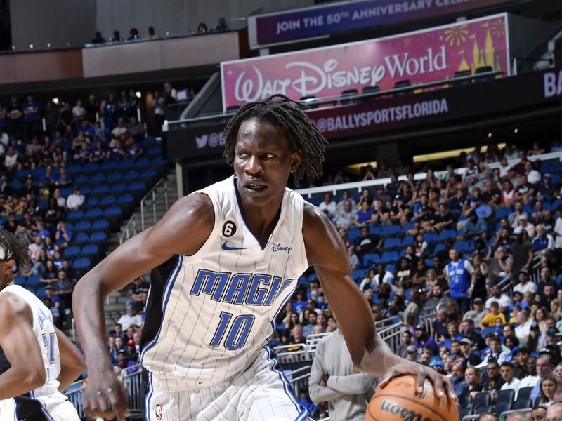 ORLANDO, FL -NOVEMBER 5: Bol Bol #10 of the Orlando Magic dribbles the ball against the Sacramento Kings on November 5, 2022 at Amway Center in Orlando, Florida. NOTE TO USER: User expressly acknowledges and agrees that, by downloading and or using this photograph, User is consenting to the terms and conditions of the Getty Images License Agreement. Mandatory Copyright Notice: Copyright 2022 NBAE (Photo by Fernando Medina/NBAE via Getty Images)