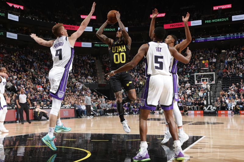 SALT LAKE CITY, UT - OCTOBER 29: Jordan Clarkson #00 of the Utah Jazz shoots the ball during the game against the Sacramento Kings on October 29, 2024 at Delta Center in Salt Lake City, Utah. NOTE TO USER: User expressly acknowledges and agrees that, by downloading and or using this Photograph, User is consenting to the terms and conditions of the Getty Images License Agreement. Mandatory Copyright Notice: Copyright 2024 NBAE (Photo by Melissa Majchrzak/NBAE via Getty Images)