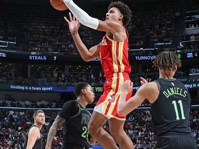 NEW ORLEANS, LA - NOVEMBER 4: Jalen Johnson #1 of the Atlanta Hawks shoots the ball during the game against the New Orleans Pelicans on November 4, 2023 at the Smoothie King Center in New Orleans, Louisiana. NOTE TO USER: User expressly acknowledges and agrees that, by downloading and or using this Photograph, user is consenting to the terms and conditions of the Getty Images License Agreement. Mandatory Copyright Notice: Copyright 2023 NBAE (Photo by Layne Murdoch Jr./NBAE via Getty Images)