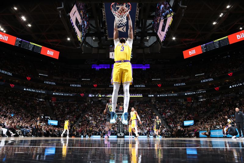 SALT LAKE CITY, UT - FEBRUARY 14: Anthony Davis #3 of the Los Angeles Lakers dunks the ball during the game against the Utah Jazz on February 14, 2024 at Delta Center in Salt Lake City, Utah. NOTE TO USER: User expressly acknowledges and agrees that, by downloading and or using this Photograph, User is consenting to the terms and conditions of the Getty Images License Agreement. Mandatory Copyright Notice: Copyright 2024 NBAE (Photo by Melissa Majchrzak/NBAE via Getty Images)