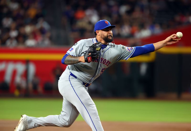 Aug 27, 2024; Phoenix, Arizona, USA; New York Mets pitcher Sean Manaea in the seventh inning against the Arizona Diamondbacks at Chase Field. Mandatory Credit: Mark J. Rebilas-USA TODAY Sports