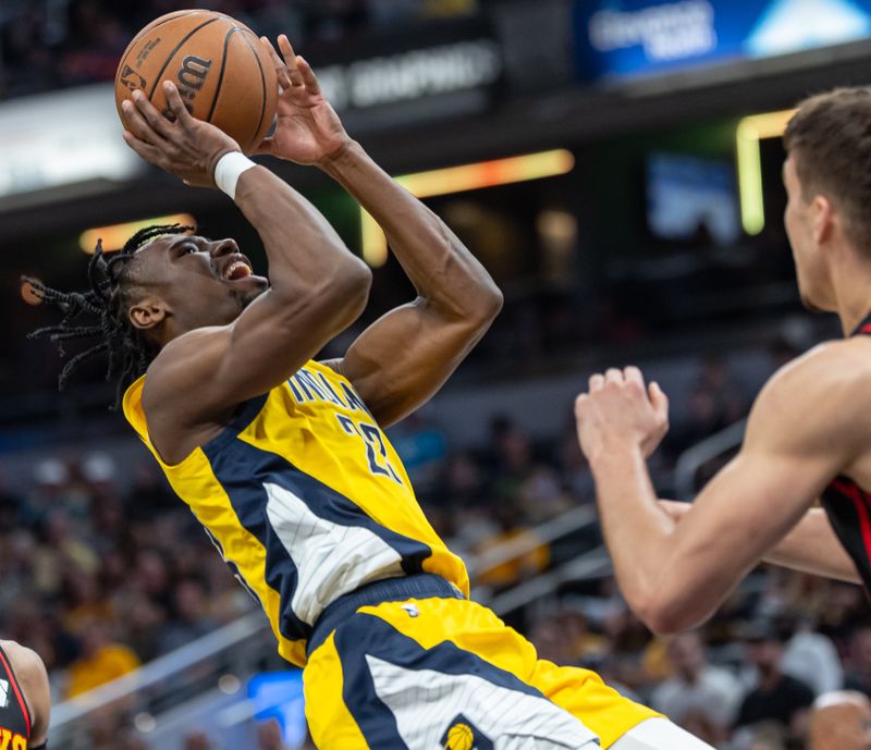 INDIANAPOLIS, INDIANA - APRIL 14: Aaron Nesmith #23 of the Indiana Pacers shoots the ball during the second half against the Atlanta Hawks at Gainbridge Fieldhouse on April 14, 2024 in Indianapolis, Indiana. NOTE TO USER: User expressly acknowledges and agrees that, by downloading and or using this photograph, User is consenting to the terms and conditions of the Getty Images License Agreement. (Photo by Michael Hickey/Getty Images)