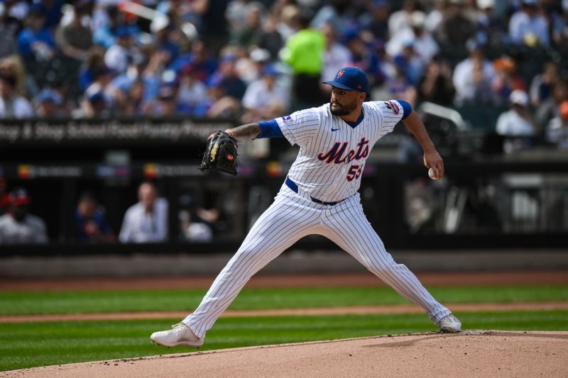 Sep 21, 2025; New York City, New York, USA; New York Mets pitcher Sean Manaea (59) pitches against the Washington Nationals during the first inning at Citi Field. Mandatory Credit: John Jones-Imagn Images
