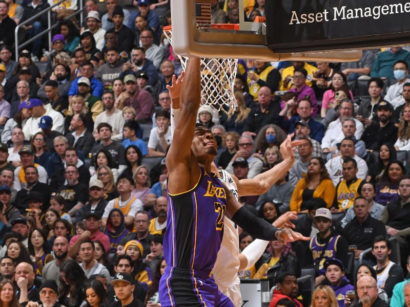 LOS ANGELES, CA - FEBRUARY 23: Rui Hachimura #28 of the Los Angeles Lakers drives to the basket during the game against the San Antonio Spurs on Feburary 23, 2024 at Crypto.Com Arena in Los Angeles, California. NOTE TO USER: User expressly acknowledges and agrees that, by downloading and/or using this Photograph, user is consenting to the terms and conditions of the Getty Images License Agreement. Mandatory Copyright Notice: Copyright 2024 NBAE (Photo by Andrew D. Bernstein/NBAE via Getty Images)