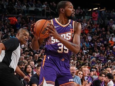 PHOENIX, AZ - NOVEMBER 2: Kevin Durant #35 of the Phoenix Suns handles the ball during the game against the San Antonio Spurs on November 2, 2023 at Footprint Center in Phoenix, Arizona. NOTE TO USER: User expressly acknowledges and agrees that, by downloading and or using this photograph, user is consenting to the terms and conditions of the Getty Images License Agreement. Mandatory Copyright Notice: Copyright 2023 NBAE (Photo by Garrett Ellwood/NBAE via Getty Images)