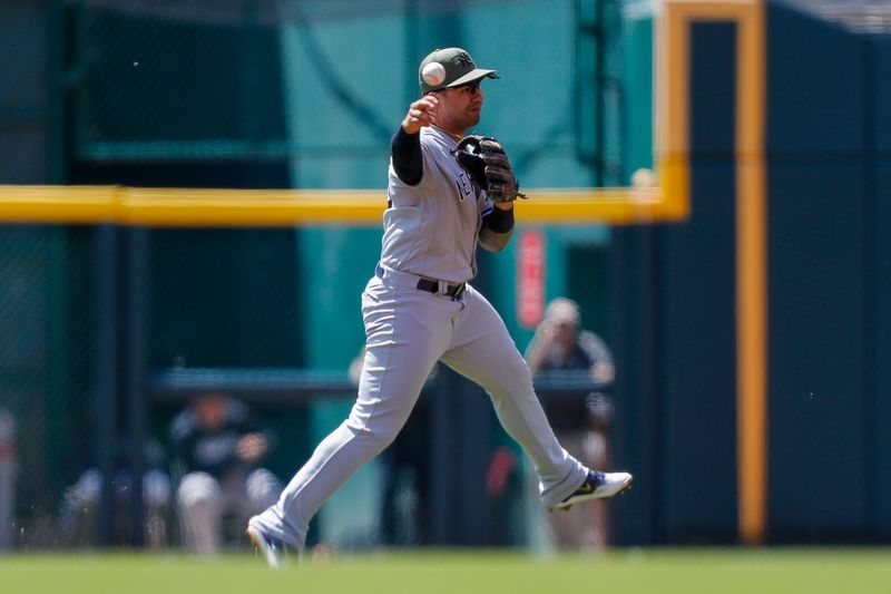 May 21, 2023; Cincinnati, Ohio, USA; New York Yankees second baseman Gleyber Torres (25) throws to first to get Cincinnati Reds catcher Luke Maile (not pictured) out in the second inning at Great American Ball Park. Mandatory Credit: Katie Stratman-USA TODAY Sports