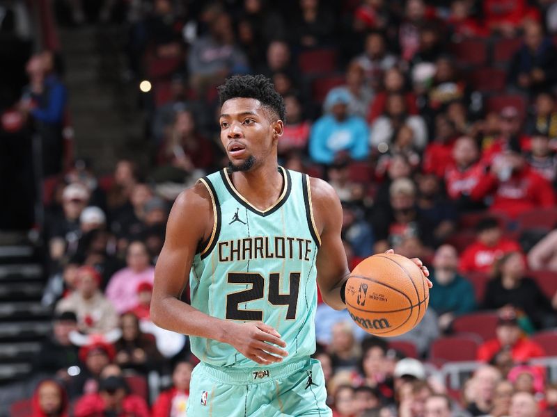 CHICAGO, IL - DECEMBER 13: Brandon Miller #24 of the Charlotte Hornets dribbles the ball during the game against the Chicago Bulls on December 13, 2024 at United Center in Chicago, Illinois. NOTE TO USER: User expressly acknowledges and agrees that, by downloading and or using this photograph, User is consenting to the terms and conditions of the Getty Images License Agreement. Mandatory Copyright Notice: Copyright 2024 NBAE (Photo by Jeff Haynes/NBAE via Getty Images)