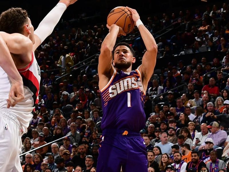 PHOENIX, AZ - NOVEMBER 2: Devin Booker #1 of the Phoenix Suns shoots the ball during the game against the Portland Trail Blazers on November 2, 2024 at Footprint Center in Phoenix, Arizona. NOTE TO USER: User expressly acknowledges and agrees that, by downloading and or using this photograph, user is consenting to the terms and conditions of the Getty Images License Agreement. Mandatory Copyright Notice: Copyright 2024 NBAE (Photo by Kate Frese/NBAE via Getty Images)