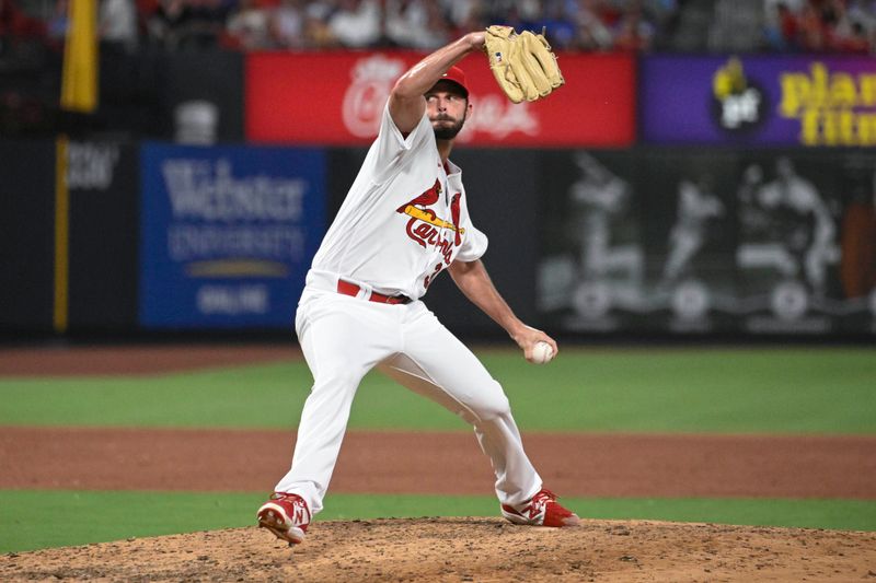 Jul 27, 2023; St. Louis, Missouri, USA; St. Louis Cardinals relief pitcher Andrew Suarez (31) pitches against the Chicago Cubs in the fifth inning at Busch Stadium. Mandatory Credit: Joe Puetz-USA TODAY Sports