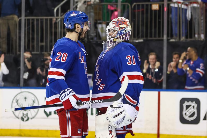 Carolina Hurricanes Storm into Madison Square Garden for a Showdown with New York Rangers