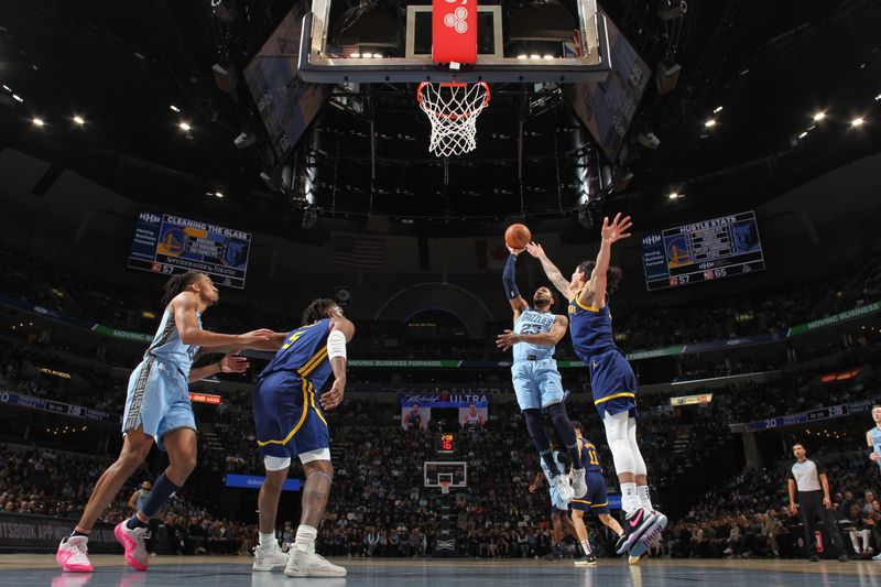 MEMPHIS, TN - FEBRUARY 2: Derrick Rose #23 of the Memphis Grizzlies shoots the ball during the game against the Golden State Warriors on February 2, 2024 at FedExForum in Memphis, Tennessee. NOTE TO USER: User expressly acknowledges and agrees that, by downloading and or using this photograph, User is consenting to the terms and conditions of the Getty Images License Agreement. Mandatory Copyright Notice: Copyright 2024 NBAE (Photo by Joe Murphy/NBAE via Getty Images)