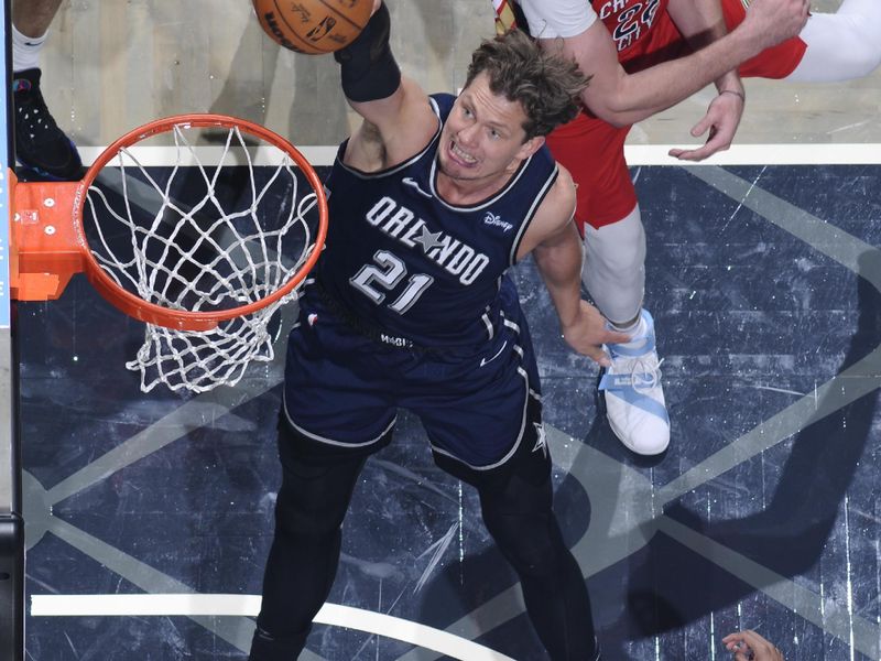 ORLANDO, FL - MARCH 21: Moritz Wagner #21 of the Orlando Magic dunks the ball during the game against the New Orleans Pelicans on March 21, 2024 at Amway Center in Orlando, Florida. NOTE TO USER: User expressly acknowledges and agrees that, by downloading and or using this photograph, User is consenting to the terms and conditions of the Getty Images License Agreement. Mandatory Copyright Notice: Copyright 2024 NBAE (Photo by Fernando Medina/NBAE via Getty Images)