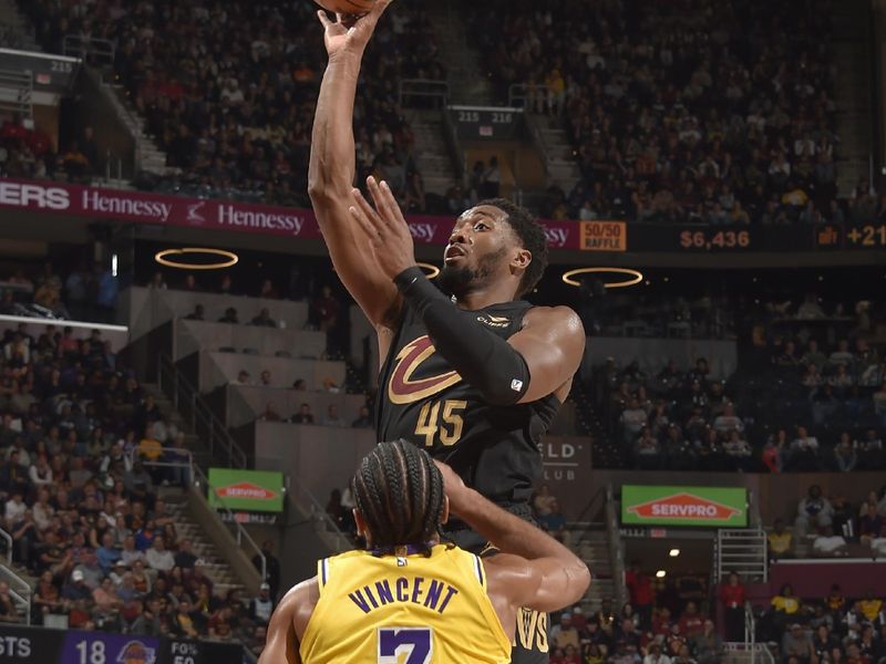 CLEVELAND, OH - OCTOBER 30: Donovan Mitchell #45 of the Cleveland Cavaliers shoots the ball during the game against the Los Angeles Lakers on October 30, 2024 at Rocket Mortgage FieldHouse in Cleveland, Ohio. NOTE TO USER: User expressly acknowledges and agrees that, by downloading and/or using this Photograph, user is consenting to the terms and conditions of the Getty Images License Agreement. Mandatory Copyright Notice: Copyright 2024 NBAE (Photo by David Liam Kyle/NBAE via Getty Images)