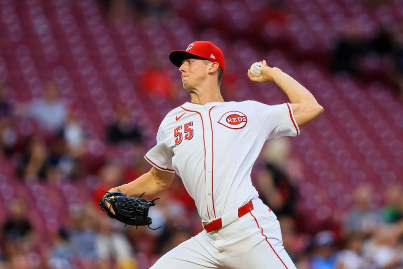 Sep 17, 2024; Cincinnati, Ohio, USA; Cincinnati Reds starting pitcher Brandon Williamson (55) pitches against the Atlanta Braves in the first inning at Great American Ball Park. Mandatory Credit: Katie Stratman-Imagn Images