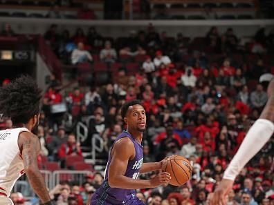 CHICAGO, IL - DECEMBER 6: Ish Smith #14 of the Charlotte Hornets  dribbles the ball during the game against the Chicago Bulls on December 6, 2023 at the United Center in Chicago, Illinois. NOTE TO USER: User expressly acknowledges and agrees that, by downloading and or using this Photograph, user is consenting to the terms and conditions of the Getty Images License Agreement. Mandatory Copyright Notice: Copyright 2023 NBAE (Photo by Gary Dineen/NBAE via Getty Images).