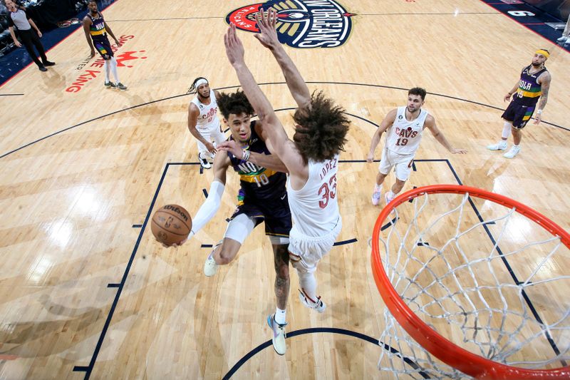 NEW ORLEANS, LA - FEBRUARY 10: Jaxson Hayes #10 of the New Orleans Pelicans drives to the basket against the Cleveland Cavaliers on February 10, 2023 at the Smoothie King Center in New Orleans, Louisiana. NOTE TO USER: User expressly acknowledges and agrees that, by downloading and or using this Photograph, user is consenting to the terms and conditions of the Getty Images License Agreement. Mandatory Copyright Notice: Copyright 2023 NBAE (Photo by Layne Murdoch Jr./NBAE via Getty Images)