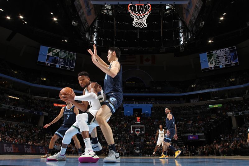 MEMPHIS, TN - OCTOBER 31: Giannis Antetokounmpo #34 of the Milwaukee Bucks drives to the basket during the game against the Memphis Grizzlies on October 31, 2024 at FedExForum in Memphis, Tennessee. NOTE TO USER: User expressly acknowledges and agrees that, by downloading and or using this photograph, User is consenting to the terms and conditions of the Getty Images License Agreement. Mandatory Copyright Notice: Copyright 2024 NBAE (Photo by Joe Murphy/NBAE via Getty Images)