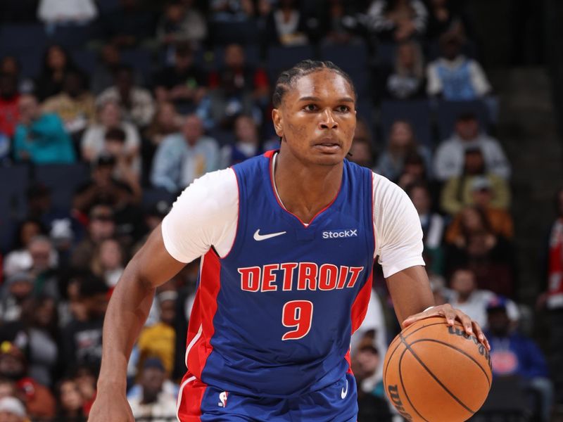 MEMPHIS, TN - NOVEMBER 27: Ausar Thompson #9 of the Detroit Pistons dribbles the ball during the game against the Memphis Grizzlies on November 27, 2024 at FedExForum in Memphis, Tennessee. NOTE TO USER: User expressly acknowledges and agrees that, by downloading and or using this photograph, User is consenting to the terms and conditions of the Getty Images License Agreement. Mandatory Copyright Notice: Copyright 2024 NBAE (Photo by Joe Murphy/NBAE via Getty Images)