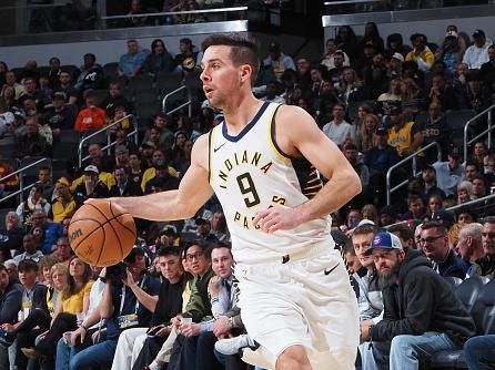 INDIANAPOLIS, IN - NOVEMBER 22: T.J. McConnell #9 of the Indiana Pacers dribbles the ball during the game against the Toronto Raptors on November 22, 2023 at Gainbridge Fieldhouse in Indianapolis, Indiana. NOTE TO USER: User expressly acknowledges and agrees that, by downloading and or using this Photograph, user is consenting to the terms and conditions of the Getty Images License Agreement. Mandatory Copyright Notice: Copyright 2023 NBAE (Photo by Ron Hoskins/NBAE via Getty Images)