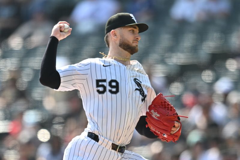 Sep 21, 2025; Chicago, Illinois, USA; Chicago White Sox starting pitcher Sean Burke (59) pitches against the San Diego Padres during the first inning at Rate Field. Mandatory Credit: Patrick Gorski-Imagn Images