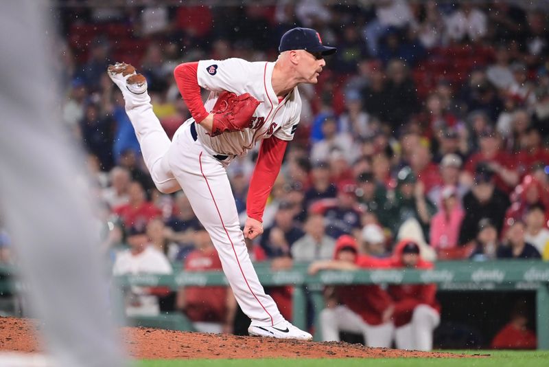 Jul 28, 2024; Boston, Massachusetts, USA; Boston Red Sox pitcher Cam Booser (71) pitches against the New York Yankees during the seventh inning at Fenway Park. Mandatory Credit: Eric Canha-USA TODAY Sports