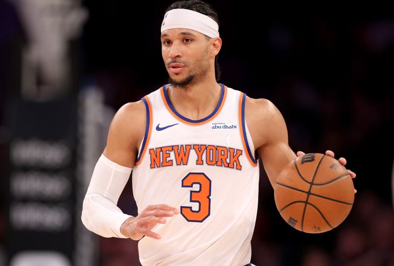 NEW YORK, NEW YORK - JANUARY 01: Josh Hart #3 of the New York Knicks dribbles the ball against the Utah Jazz during the second half at Madison Square Garden on January 01, 2025 in New York City. NOTE TO USER: User expressly acknowledges and agrees that, by downloading and or using this photograph, User is consenting to the terms and conditions of the Getty Images License Agreement. (Photo by Evan Bernstein/Getty Images)
