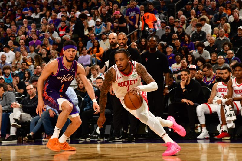 PHOENIX, AZ - FEBRUARY 29: Cam Whitmore #7 of the Houston Rockets drives to the basket during the game against the Phoenix Suns on February 29, 2023 at Footprint Center in Phoenix, Arizona. NOTE TO USER: User expressly acknowledges and agrees that, by downloading and or using this photograph, user is consenting to the terms and conditions of the Getty Images License Agreement. Mandatory Copyright Notice: Copyright 2023 NBAE (Photo by Kate Frese/NBAE via Getty Images)