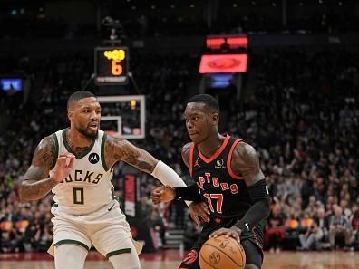 TORONTO, CANADA - NOVEMBER 15: Dennis Schroder #17 of the Toronto Raptors drives to the basket during the game against the Milwaukee Bucks on November 15, 2023 at the Scotiabank Arena in Toronto, Ontario, Canada.  NOTE TO USER: User expressly acknowledges and agrees that, by downloading and or using this Photograph, user is consenting to the terms and conditions of the Getty Images License Agreement.  Mandatory Copyright Notice: Copyright 2023 NBAE (Photo by Jordan Jones/NBAE via Getty Images)