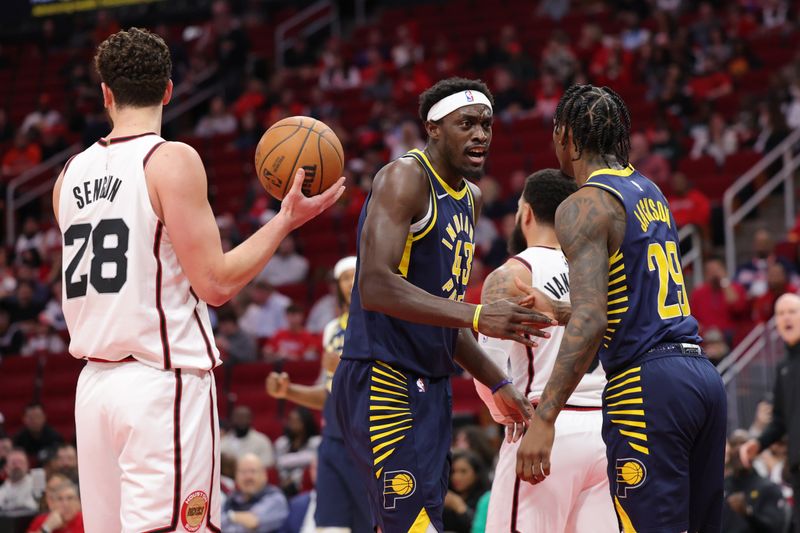 HOUSTON, TEXAS - NOVEMBER 20: Pascal Siakam #43 and Quenton Jackson #29 of the Indiana Pacers celebrate a basket against the Houston Rockets during the first half at Toyota Center on November 20, 2024 in Houston, Texas. NOTE TO USER: User expressly acknowledges and agrees that, by downloading and or using this photograph, User is consenting to the terms and conditions of the Getty Images License Agreement. (Photo by Alex Slitz/Getty Images)