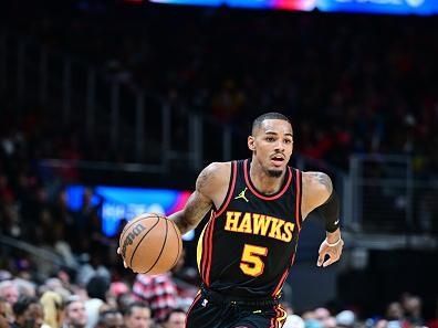 ATLANTA, GA - NOVEMBER 15: Dejounte Murray #5 of the Atlanta Hawks dribbles the ball during the game against the New York Knicks on November 15, 2023 at State Farm Arena in Atlanta, Georgia.  NOTE TO USER: User expressly acknowledges and agrees that, by downloading and/or using this Photograph, user is consenting to the terms and conditions of the Getty Images License Agreement. Mandatory Copyright Notice: Copyright 2023 NBAE (Photo by Adam Hagy/NBAE via Getty Images)