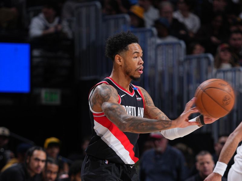 DENVER, CO - FEBRUARY 10: Anfernee Simons #1 of the Portland Trail Blazers passes the ball during the game against the Denver Nuggets on February 10, 2025 at Ball Arena in Denver, Colorado. NOTE TO USER: User expressly acknowledges and agrees that, by downloading and/or using this Photograph, user is consenting to the terms and conditions of the Getty Images License Agreement. Mandatory Copyright Notice: Copyright 2025 NBAE (Photo by Garrett Ellwood/NBAE via Getty Images)