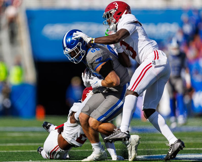 Nov 11, 2023; Lexington, Kentucky, USA; Kentucky Wildcats tight end Brenden Bates (80) runs the ball during the second quarter against the Alabama Crimson Tide at Kroger Field. Mandatory Credit: Jordan Prather-USA TODAY Sports