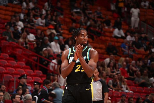 MIAMI, FL - DECEMBER 2: Aaron Nesmith #23 of the Indiana Pacers celebrates the win against the Miami Heat after the game on December 2, 2023 at Kaseya Center in Miami, Florida. NOTE TO USER: User expressly acknowledges and agrees that, by downloading and or using this Photograph, user is consenting to the terms and conditions of the Getty Images License Agreement. Mandatory Copyright Notice: Copyright 2023 NBAE (Photo by Issac Baldizon/NBAE via Getty Images)