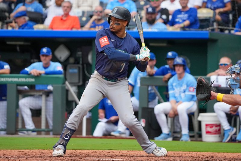 Sep 18, 2025; Kansas City, Missouri, USA; Seattle Mariners designated hitter Jorge Polanco (7) at bat against the Kansas City Royals during the ninth inning at Kauffman Stadium. Mandatory Credit: Denny Medley-Imagn Images