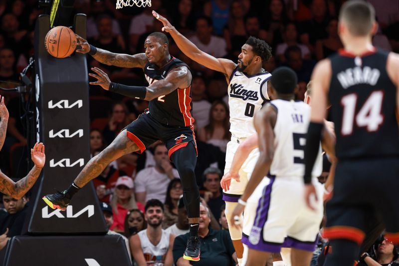 MIAMI, FLORIDA - NOVEMBER 04: Terry Rozier #2 of the Miami Heat passes ahead of \k0 during the first half at Kaseya Center on November 04, 2024 in Miami, Florida. NOTE TO USER: User expressly acknowledges and agrees that, by downloading and or using this Photograph, user is consenting to the terms and conditions of the Getty Images License Agreement. (Photo by Carmen Mandato/Getty Images)