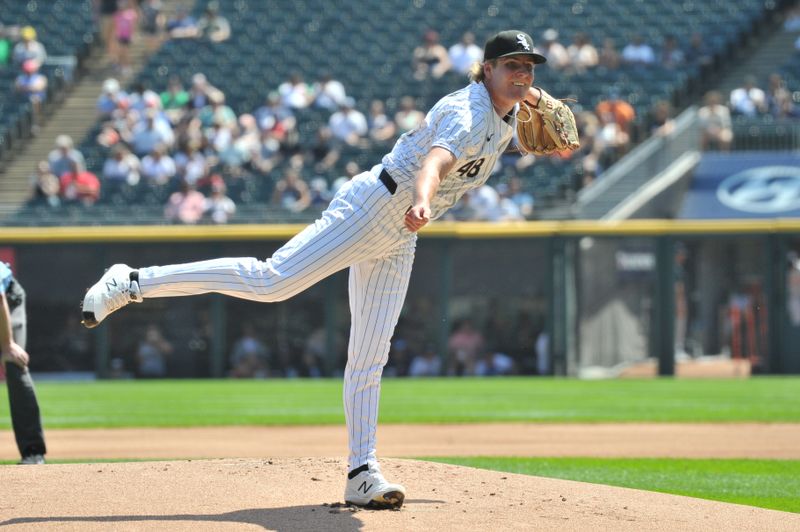 Aug 25, 2024; Chicago, Illinois, USA; Chicago White Sox starting pitcher Jonathan Cannon (48) pitches during the first inning against the Detroit Tigers at Guaranteed Rate Field. Mandatory Credit: Patrick Gorski-USA TODAY Sports