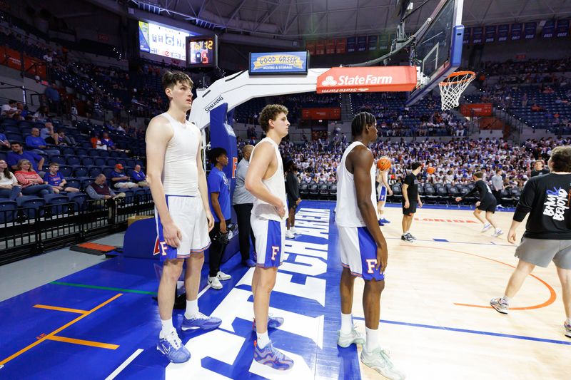 Feb 15, 2025; Gainesville, Florida, USA; Florida Gators center Micah Handlogten (3) waits to participate in a drill before a game against the South Carolina Gamecocks at Exactech Arena at the Stephen C. O'Connell Center. Mandatory Credit: Matt Pendleton-Imagn Images